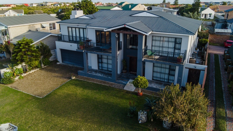 6 Bedroom Property for Sale in Franskraal Western Cape